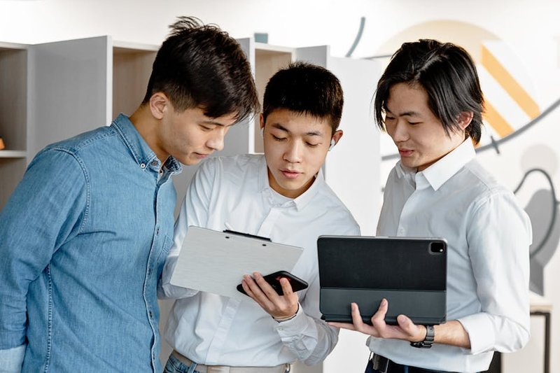 singapore business professional reviewing analytics - geo seo